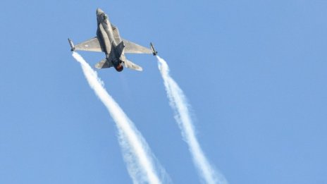 Американски F-16 се разби край бреговете на Южна Корея