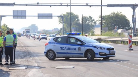 Полицията на пътя подхваща камиони и автобуси