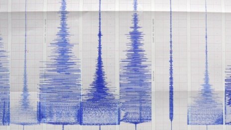 Земетресение с магнитуд от 5,8 на границата  между Киргизстан и Китай 