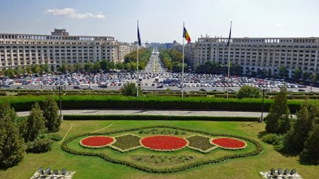 Парламентът е Букурещ ще бъде осветен в цветовете на украинското знаме