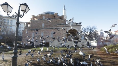 Облачността ще се разкъса в понеделник, ще е предимно слънчево 