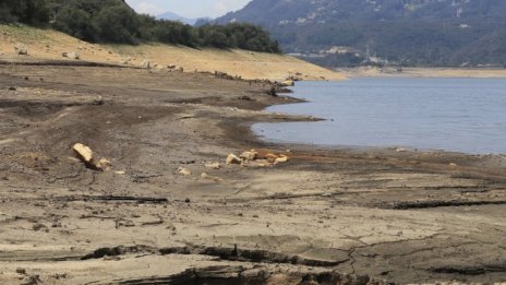 В Колумбия обявиха почивен ден, за да се пестят вода и ток