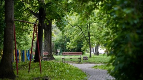 От север дъждът ще спира, но в Южна България ще продължи