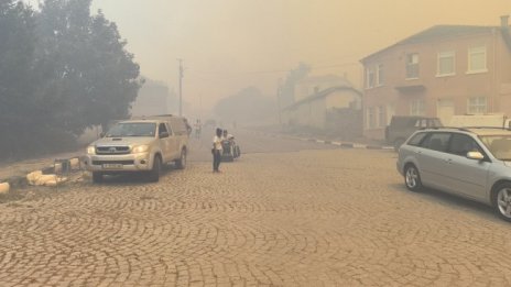 В борбата с огъня: Още 30 военнослужещи и 6 машини във Воден