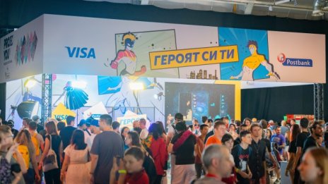 Младежката програма Project YOUth на Пощенска банка бе хит сред младежите на Aniventure Comic Con