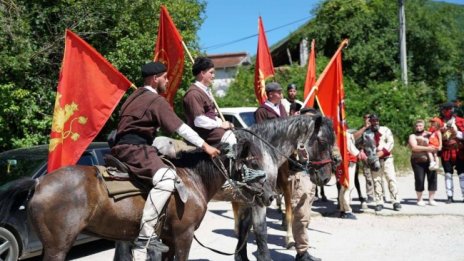 Неизвестни отвлякоха конете за Илинденския марш в РСМ