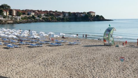 Слънчево и горещо във вторник, градусите достигат 35°