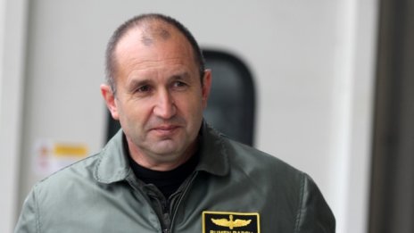 ВСС на САЩ покани Радев да лети на F-16