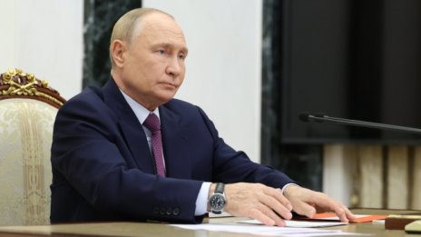 Владимир Путин: Русия ще обмисли използването на ядрени оръжия  