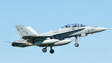 Катастрофа с изтребител F-18 в Испания, пилотът загина