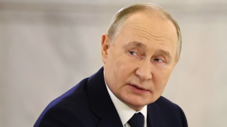 Руските медии фаворизират Тръмп, но кого предпочита Путин?