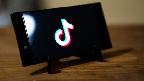 Масово самонараняване на деца след TikTok предизвикателство