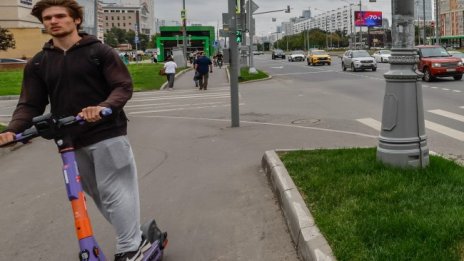 Италия с мерки срещу безразсъдните водачи на е-скутери