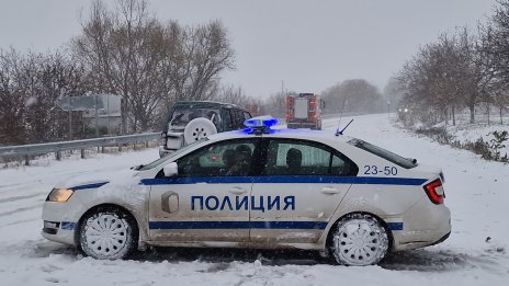 Арестуваха пиян и дрогиран младеж, пребил шофьор на снегорин