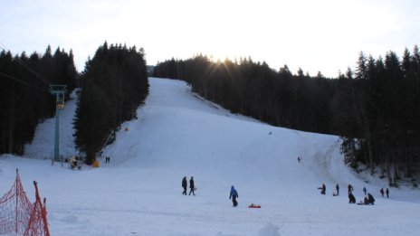 Ски курортите ни побеляха, очакват старта на сезона