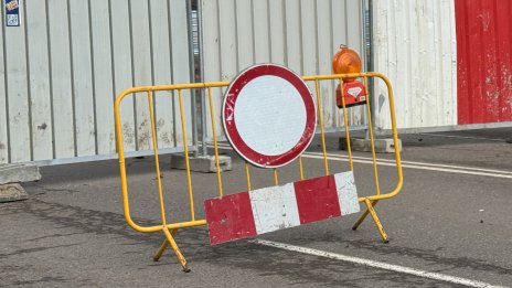 Имотни неволи в София: Бариери, незаконни паркинги, отчуждаване на имоти