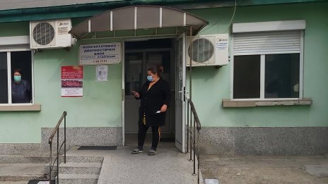 Петима в ямболската болница след пиротехника на Нова година