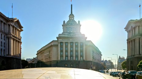 Чака ни пролетен четвъртък, градусите гонят 20°