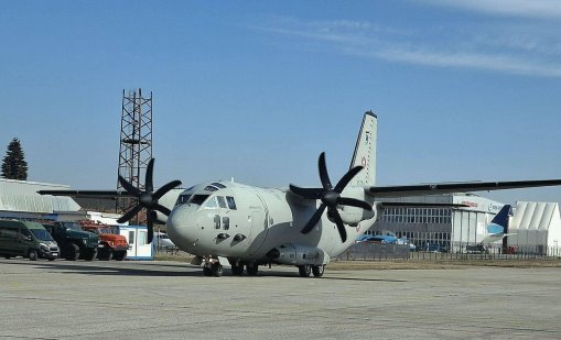 Транспортираха болно дете от Белград с военния „Спартан“