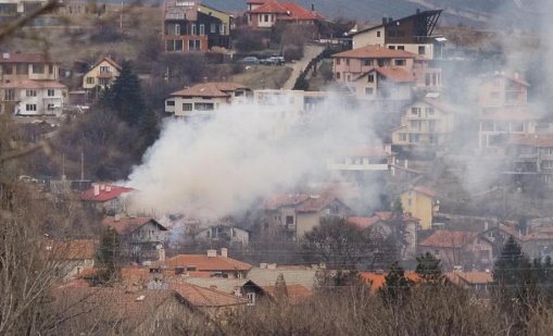 Кметът на Банкя: Пожарът е овладян, няма нужда от евакуация