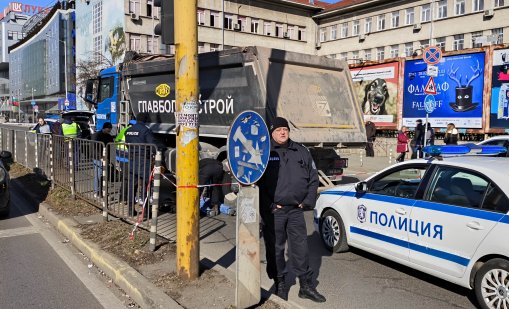 Камион блъсна и уби пешеходец в София