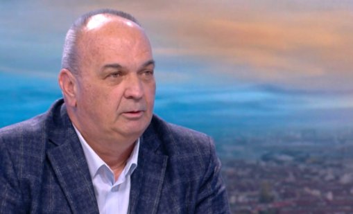 За челния удар: Диспечерите са пуснали влак срещу влак