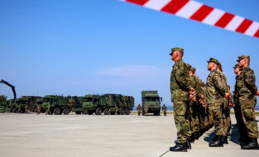 Германският Бундесвер създава вътрешни войски за охрана на стратегически обекти