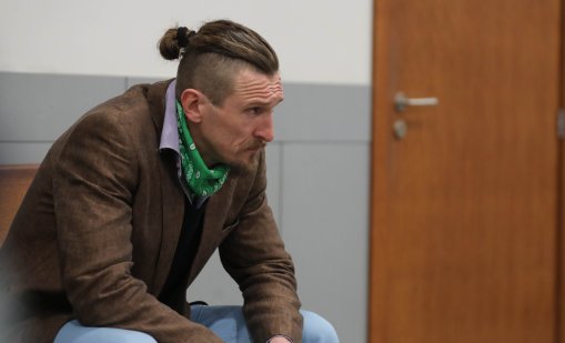 Трима полицаи дават показания по делото срещу актьора Димо Алексиев