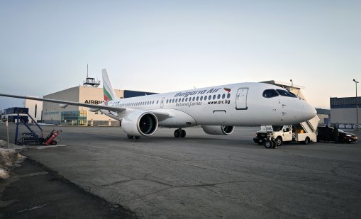 България Еър посрещна седмия си модерен нов самолет Airbus A220-300