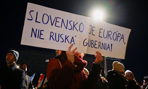 Хиляди протестираха в Словакия срещу правителствената политика спрямо Украйна