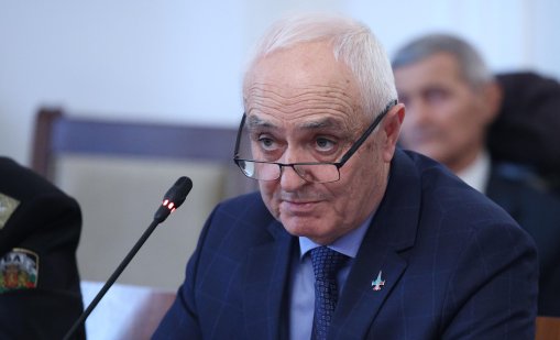 Запрянов: Тази година е ключова за превъоръжаването на армията