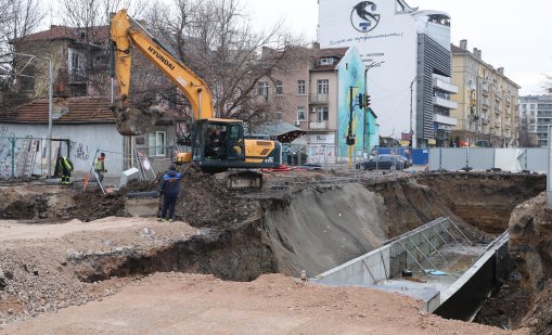 "Опълченци за София": "Опълченска" се ремонтира незаконно