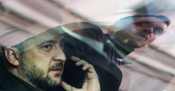 ゼレンスキー大統領は現実との接触を失っている。彼は戦闘機250機の発注を約束しているが、お金はあるのだろうか？