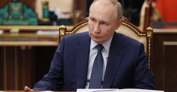 プーチン政権25年：元KGB工作員はいかにしてロシアをひっくり返したか