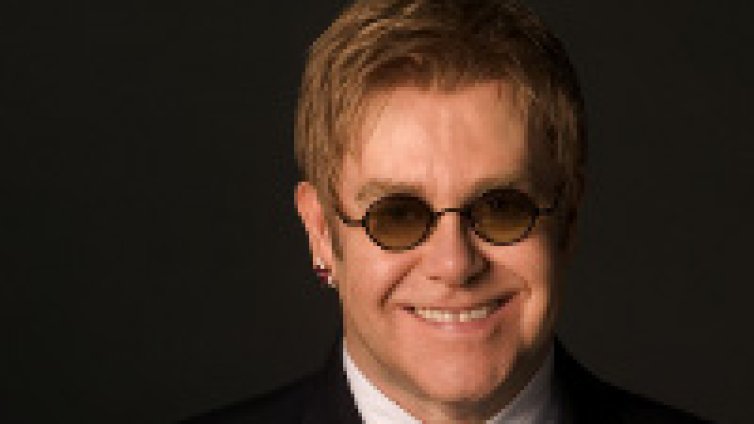 Elton John пуска iPod с кристали