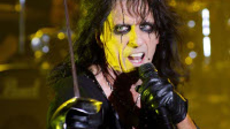 Alice Cooper ще екзекутира Lady Gaga