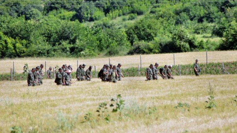 Военни коридори за фермерите на "Петолъчката"