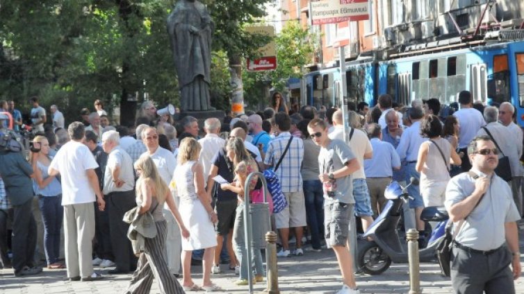 Готвят пореден протест срещу винетките за паркиране