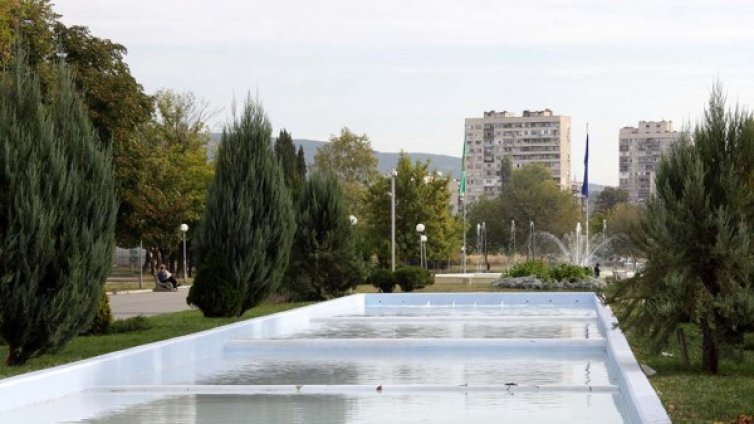 Водна каскада и фонтан радват старозагорци в парк "Зеленият клин"