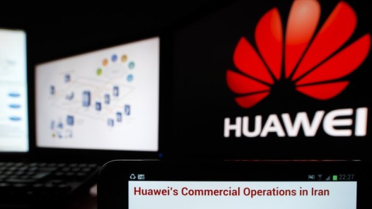 Huawei пробвал да заобиколи американското ембарго срещу Иран  