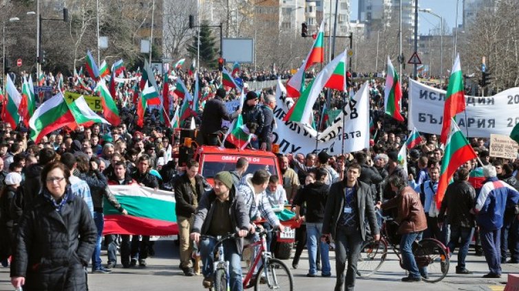  "Малко сме, важни сме", не се отказват протестиращите