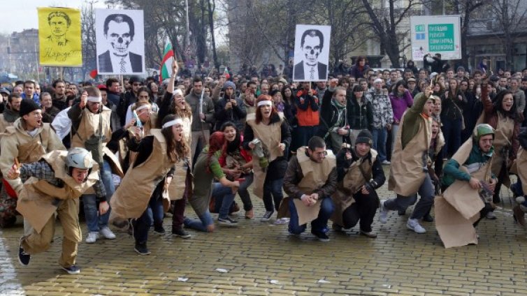 Ще се настани ли удобно сивата икономика в страната ни?