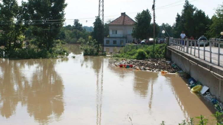 Затварят временно пункта за помощи на БЧК в Мизия