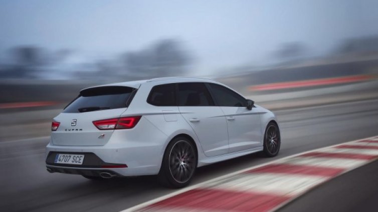 Seat представи спортното комби Leon ST Cupra