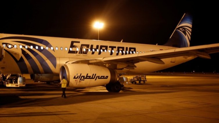 Едва ли самолетът на EgyptAir е бил свален 