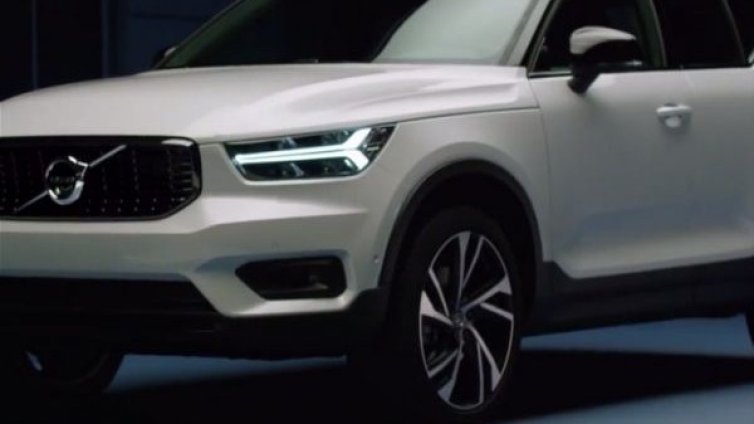 Надигнаха завесата на новото Volvo XC40 предварително