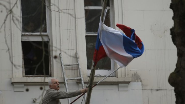 Лондон обмисля следващия си ход в шпионския спор с Русия