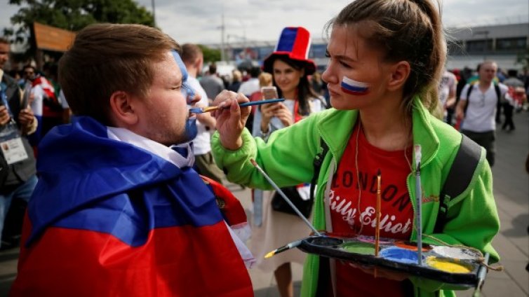 Рускини без секс на Мондиала! Трогателно наивен призив на Тамара