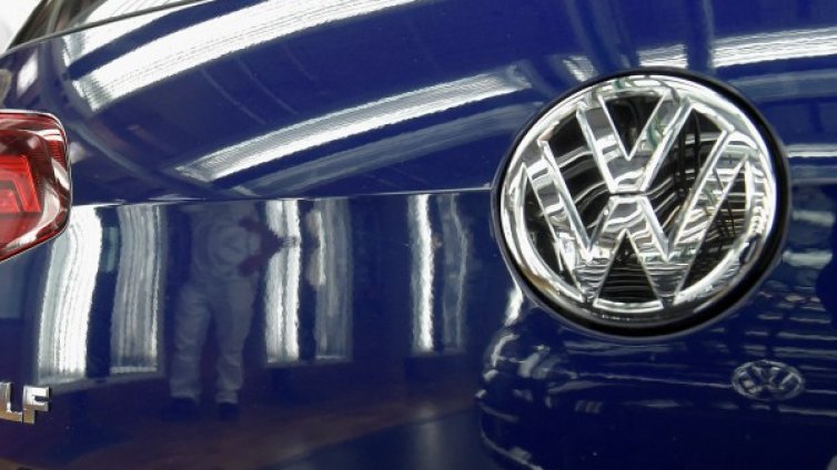 Септември: Продажбите на VW надолу с 18,3%