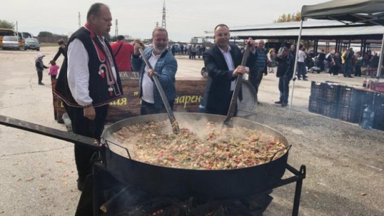 Обмислят държавна помощ за малки мандри и кланици